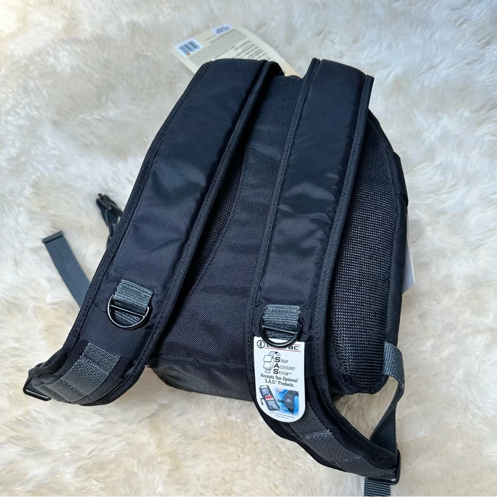 NWT- Tamrac Expedition 3 Camera Backpack